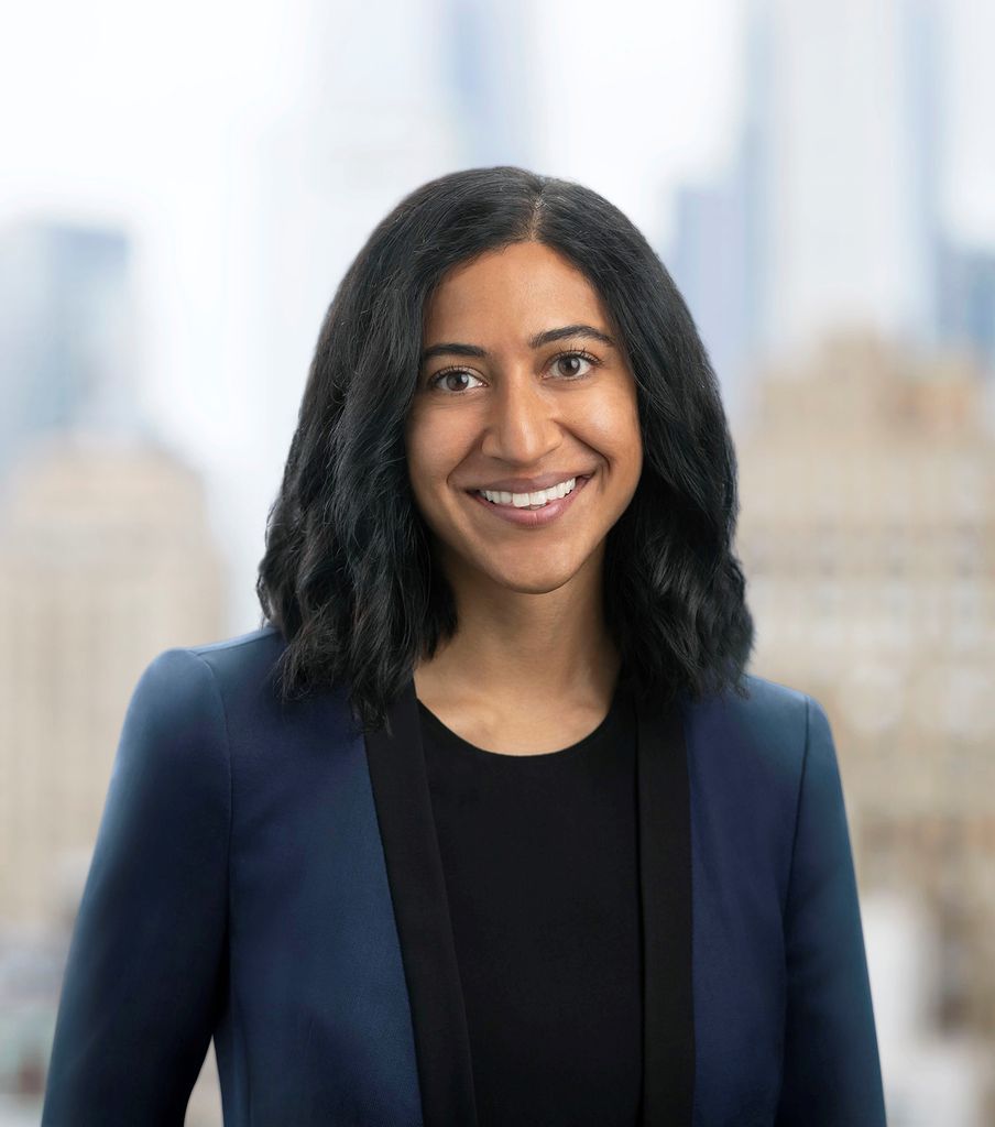 Avni Patel ('10)