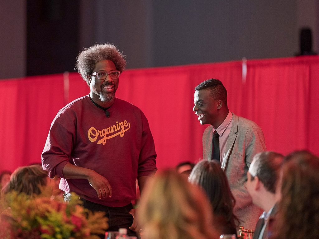 W. Kamau Bell speaks with George Boateng ('24)