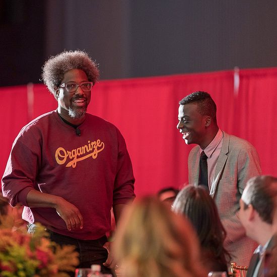 W. Kamau Bell speaks with George Boateng ('24)