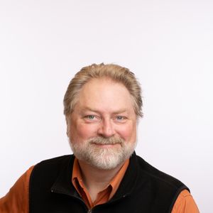 portrait of Ryan Henrickson