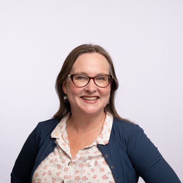 portrait of Sarah Hunter