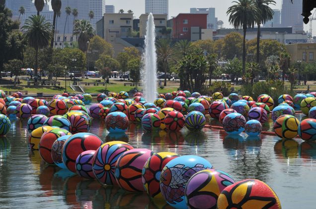 hand-painted-balloons