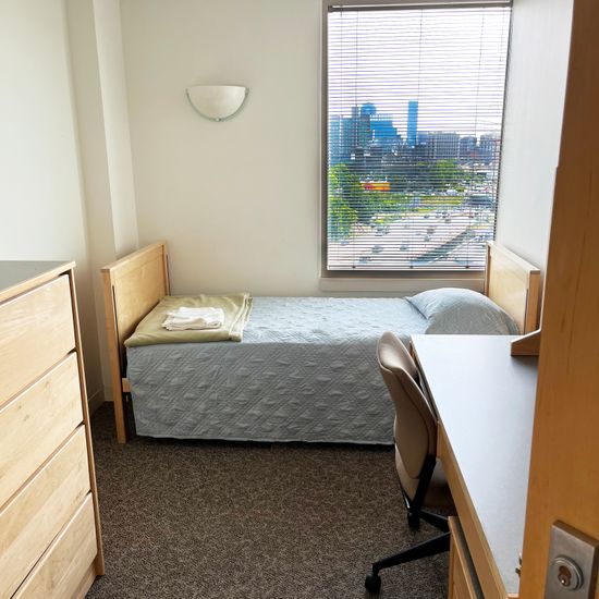 10 Buick Bedroom