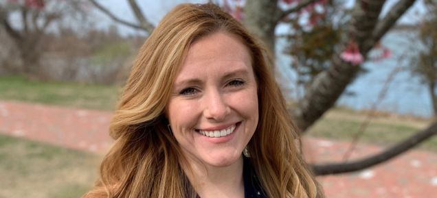 Kim Crosta - MET CS Program Administration Director Wins BU’s 2020 Perkins Award for Distinguished Service