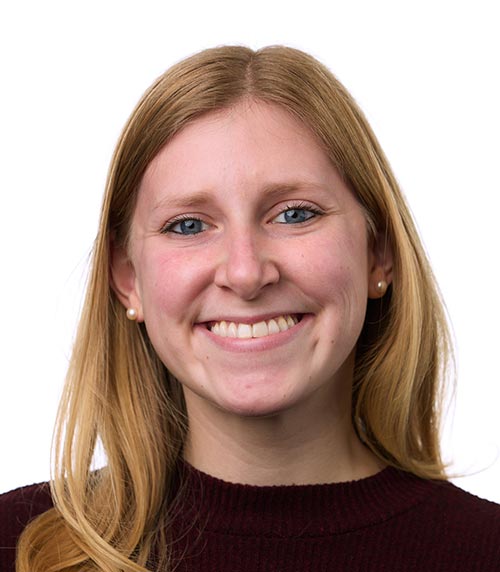 Headshot of Cassandra Pearson, MS, Arts Administration; Graduate Certificate, Fundraising Management (MET’24)