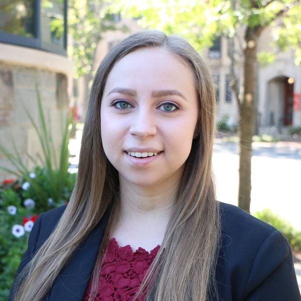 Professional Headshot of Sara Toledo
