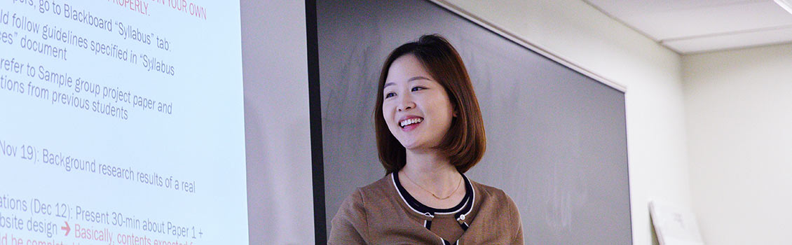 Professor Lee teaching at Boston University's MET College.