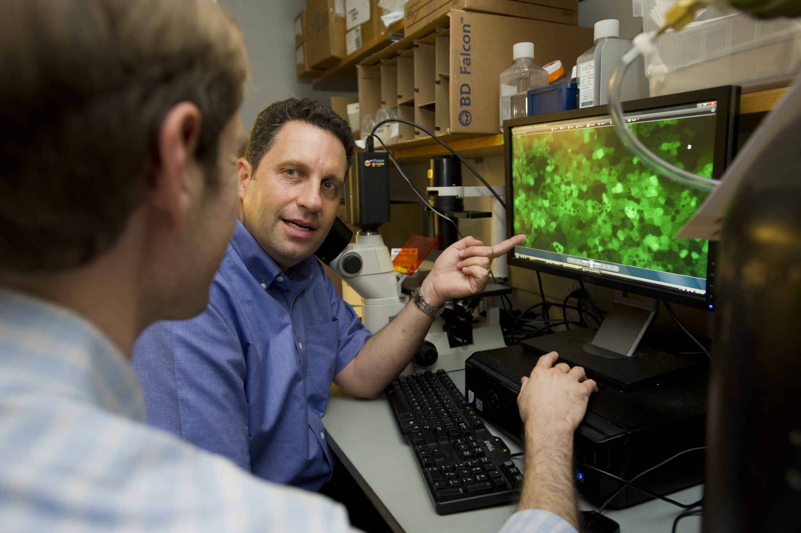 Dr. Darrell Kotton with assistant professor of medicine Dr. Andrew Wilson at MED July 19, 2012