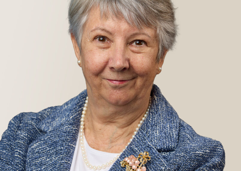 Marilyn (Midge) Wilcke
