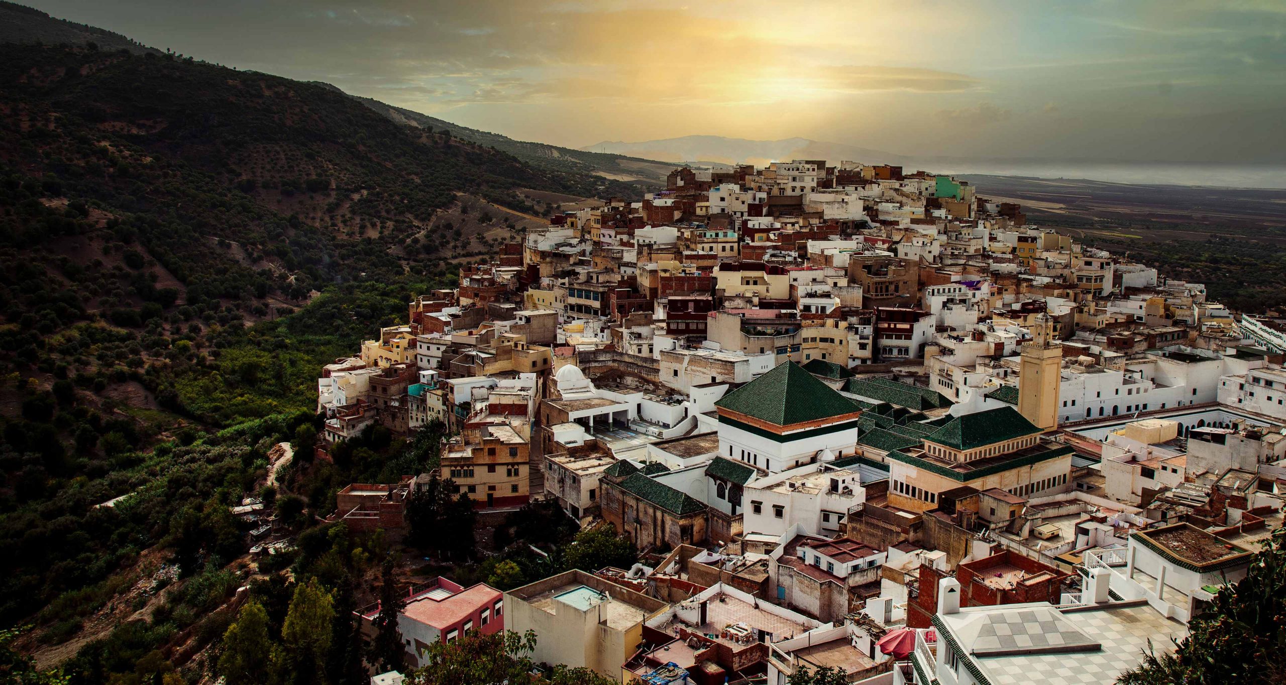 City next to mountains