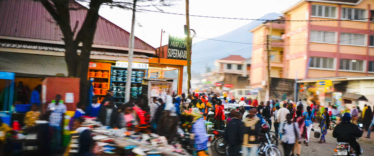 People at a busy market in Africa
