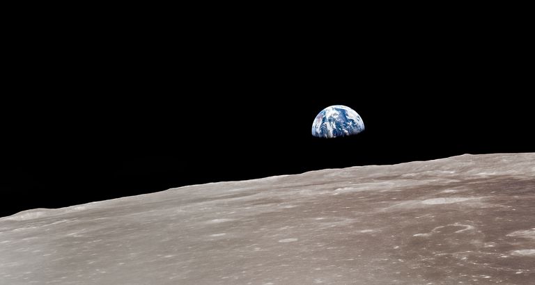 Earth rise on the moon from Apollo 11