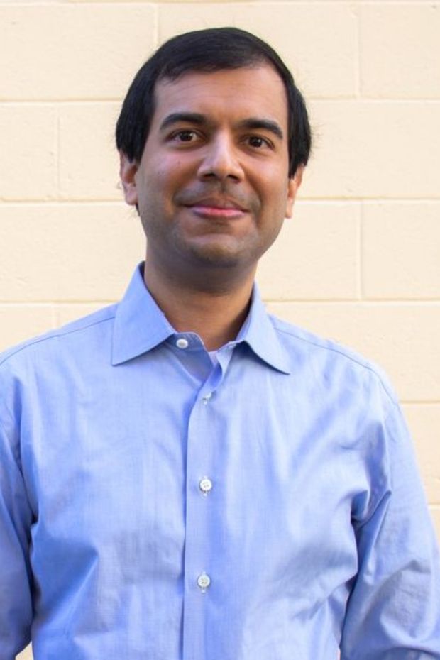 Mayank Varia headshot
