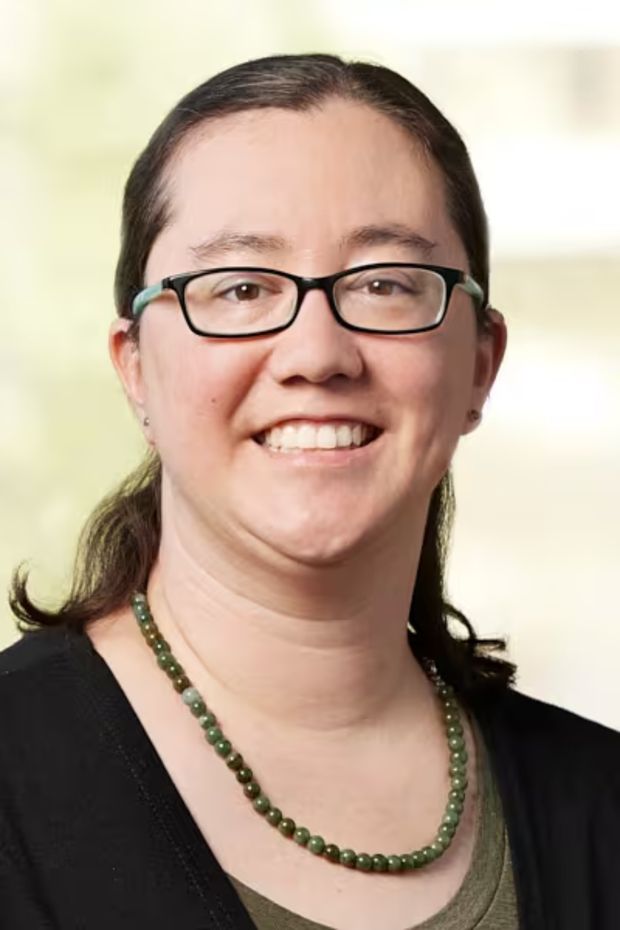 Elisha Wachman headshot