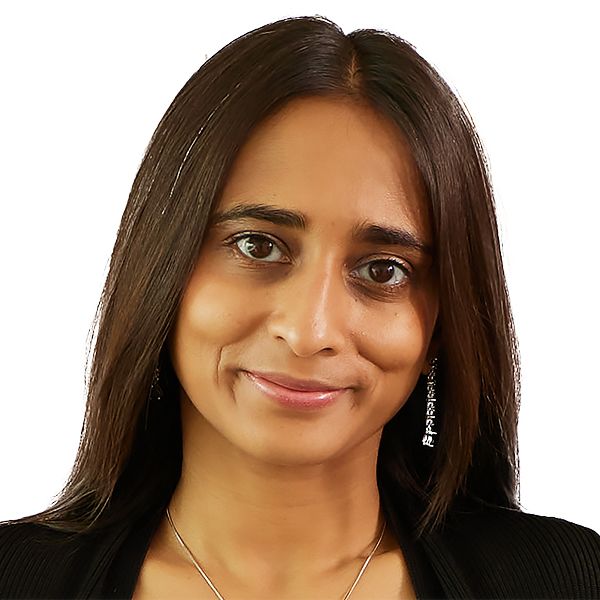 Archana Venkataraman headshot