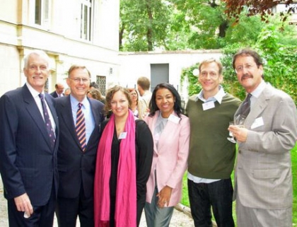 Madrid reunion.JPG En los jardines del Instituto Internacional