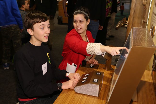Children at the Museum of Science, Boston