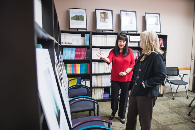 9/15/17 - Boston, Massachusetts Tipper Gore meets with faculty and staff of Sargent College on Sept. 15, 2017. Photo by Jackie Ricciardi for Boston University Photography