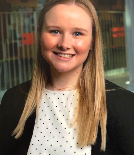 Headshot of Michelle Flesaker