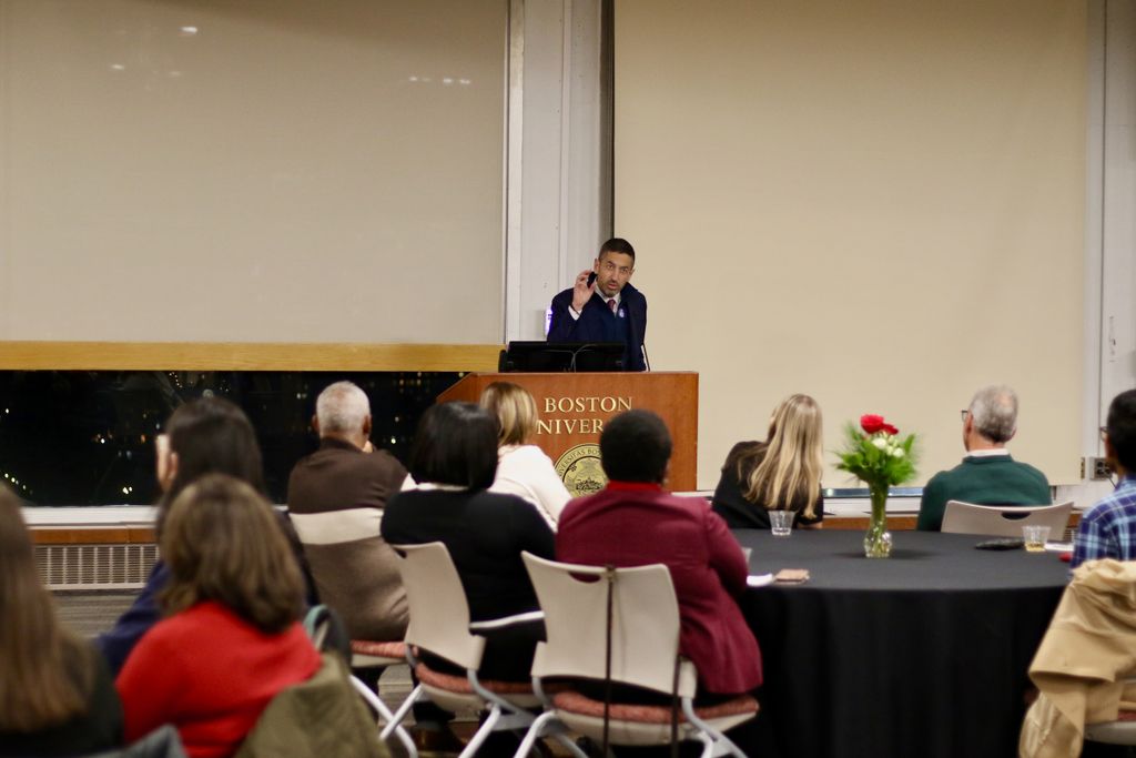 Dean Sandro Galea addresses families and graduates at the2024 December Graduate Reception