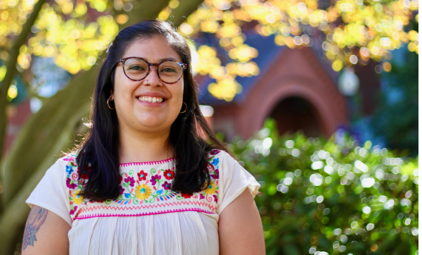 Headshot of Selene Vences