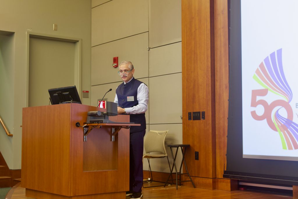 Dean Hyder delivers the keynote address at new student orientation fall 2026. Photo: Megan Jones