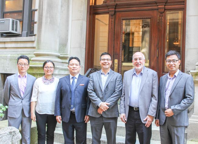 BUSSW Dean Jorge Delva (4th from Left) and Associate Dean for Enrollment Services and External Relations Ken Schulman (5th from Left) welcomed visitors from China's Henan Normal University (HNU) to discuss and lend guidance to HNU's new MSW program.