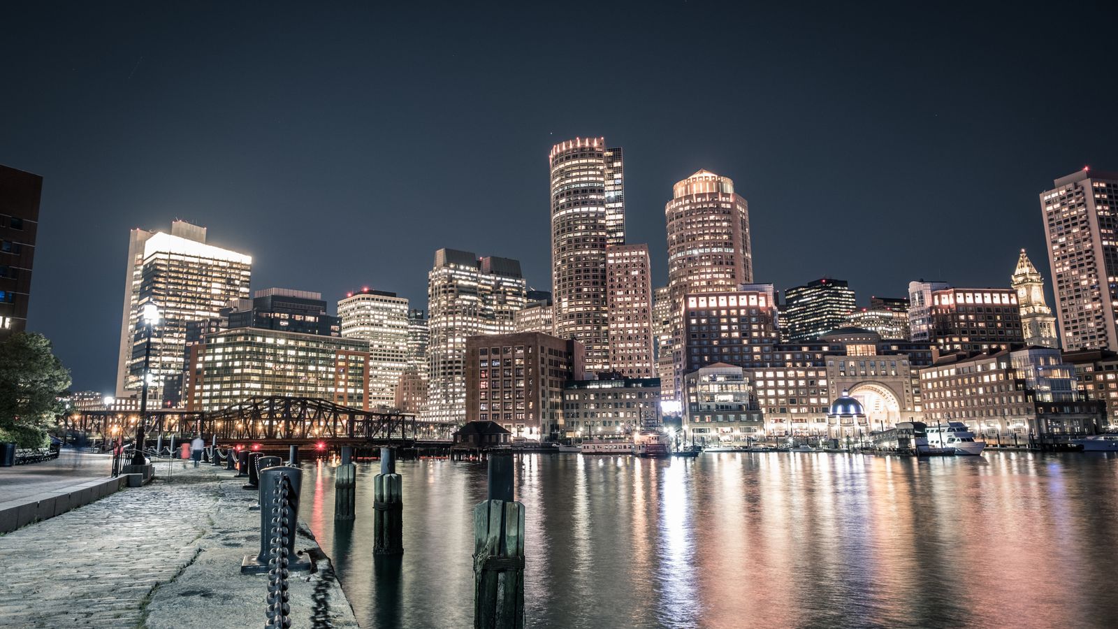 skyline-at-night