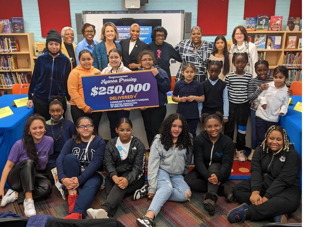 Big Sister Association roundtable group photo