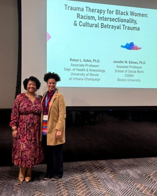 Prof. Gómez with co-presenter Robyn L. Gobin
