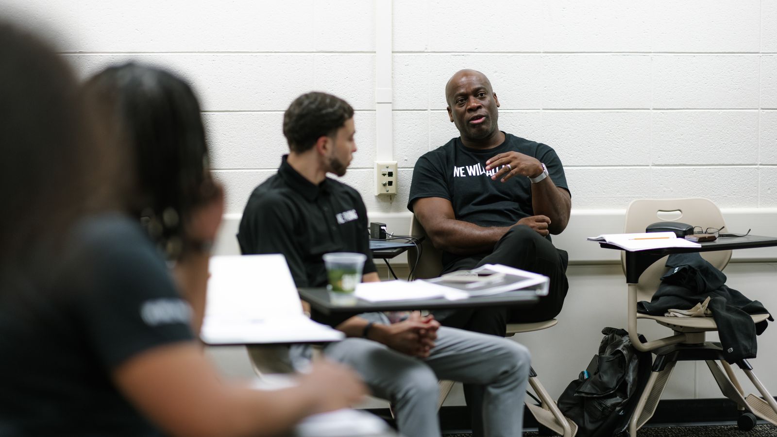 Ricardo Neal (SSW '99) teaches students