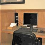 A reference computer in the STH Library