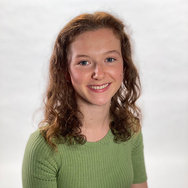 Maddy Scully headshot