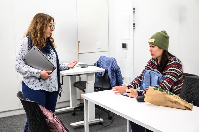 Illustrates an affilaite and faculty member working together