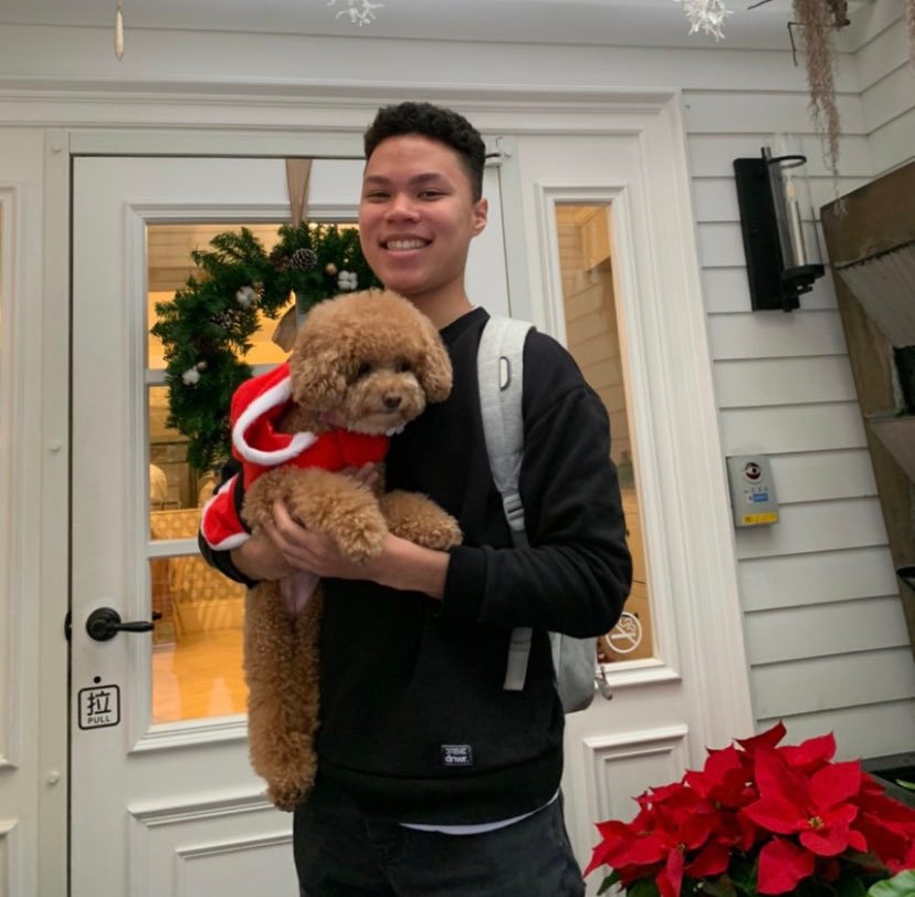 Headshot of Wesley Lewis.