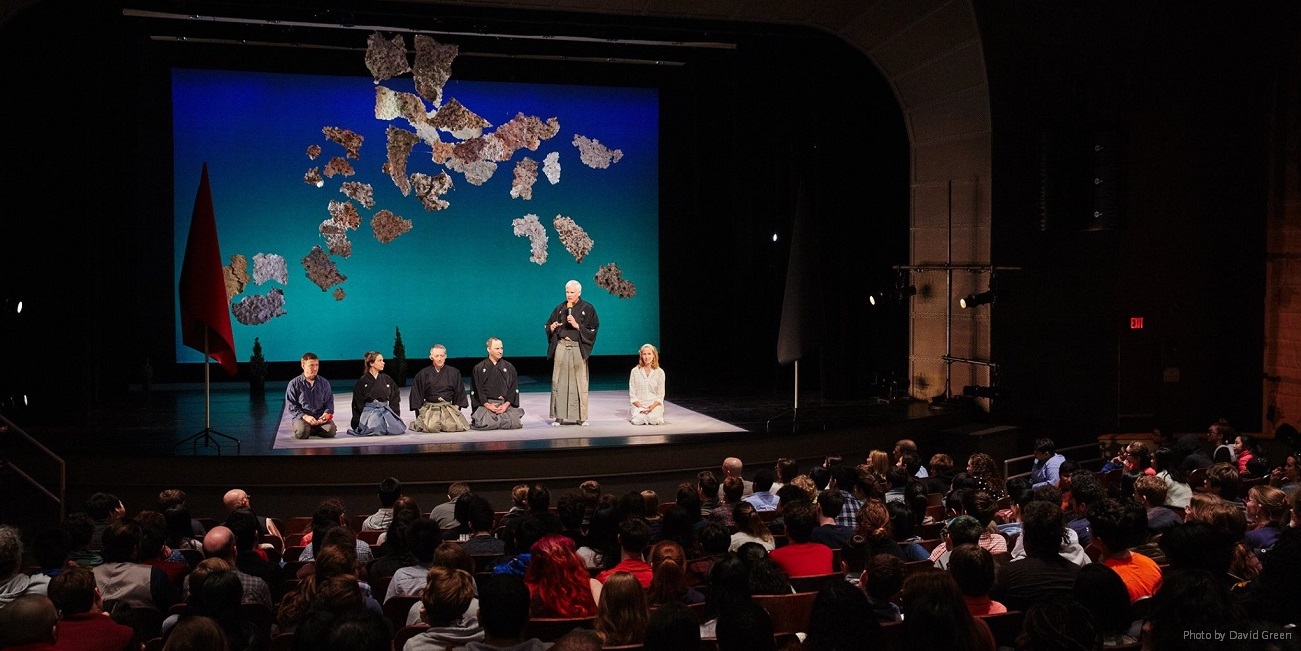 Theatre Nohgaku actors talking to audience