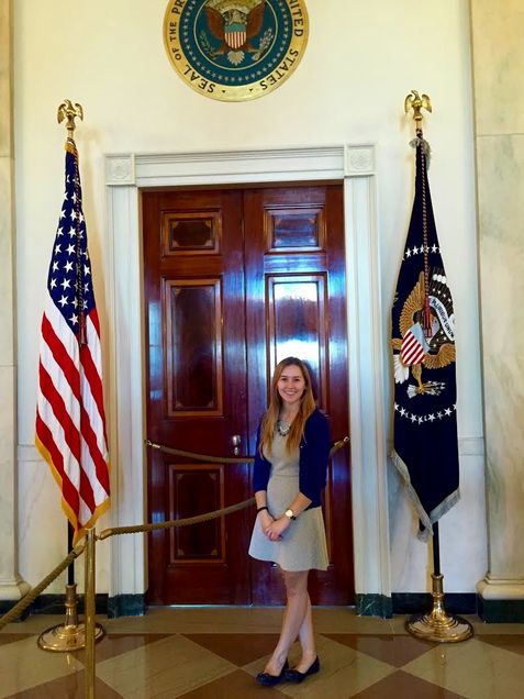 Carolyn visited the White House on an intern excursion organized by her office.