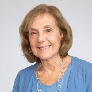 Photo of Donna Lehr