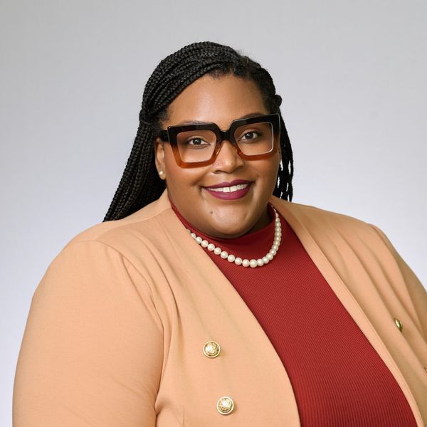 Headshot of Azaria Cunningham