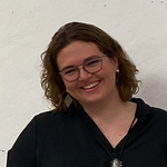 Headshot of Madelaine Kobe.