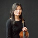 Portrait of Natalie Darst Xia.