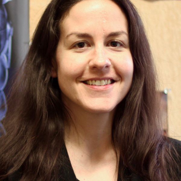 Headshot of Joelle Renstrom